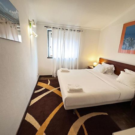 The Pearl - Cascais Guest House - City & Beach Екстер'єр фото