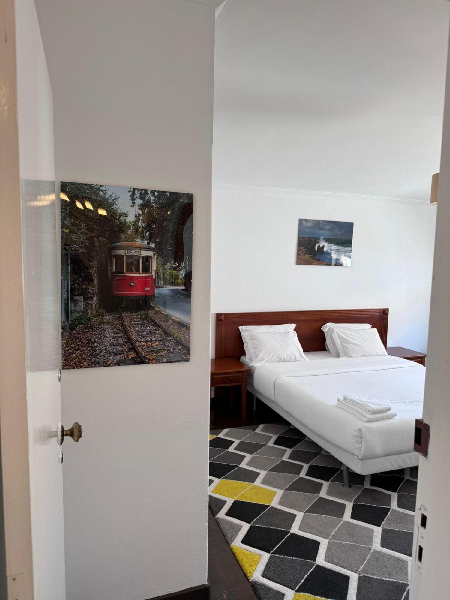 The Pearl - Cascais Guest House - City & Beach Екстер'єр фото