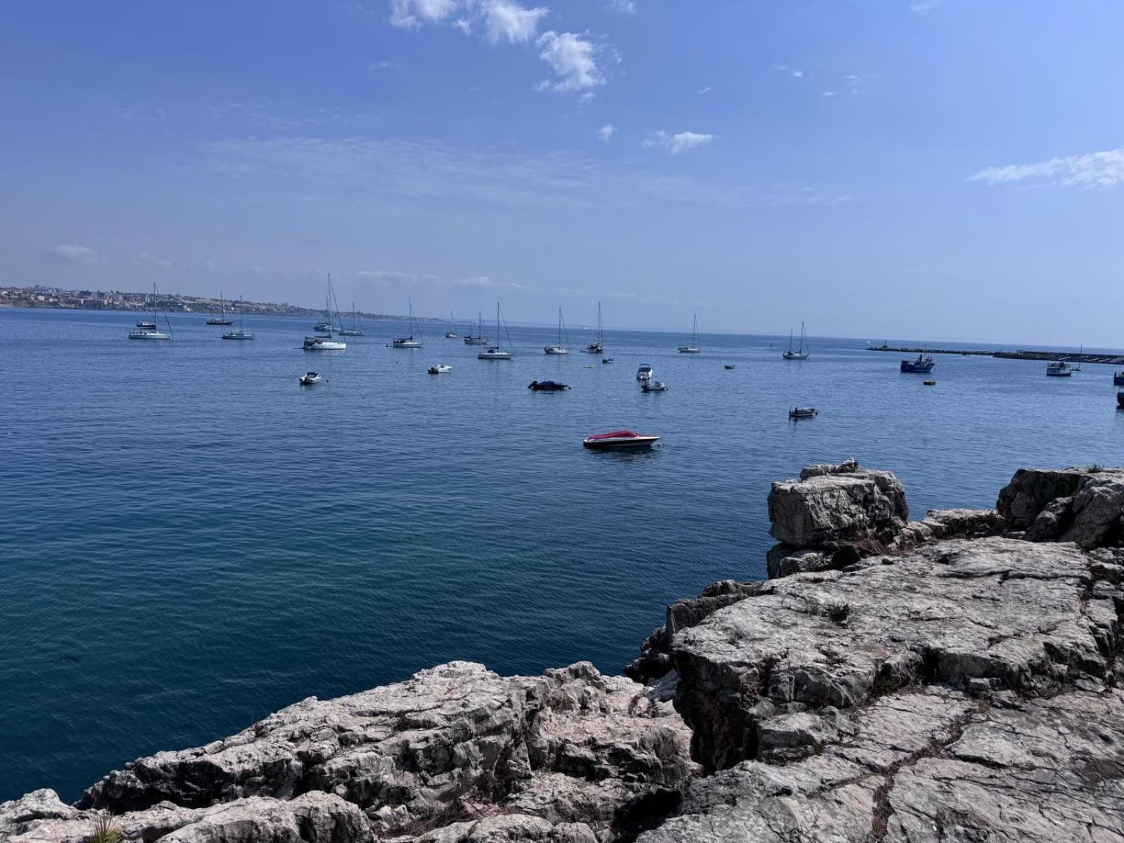 The Pearl - Cascais Guest House - City & Beach Екстер'єр фото