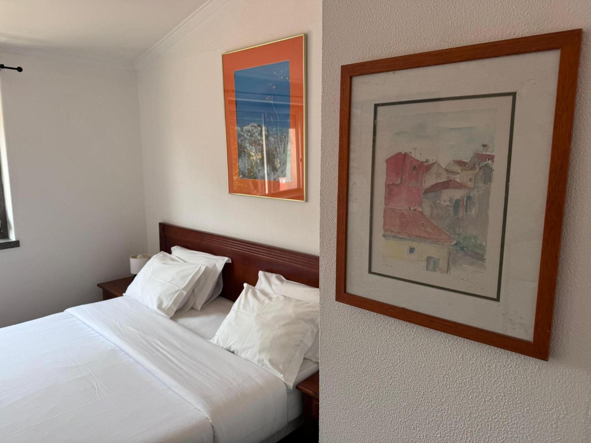 The Pearl - Cascais Guest House - City & Beach Екстер'єр фото