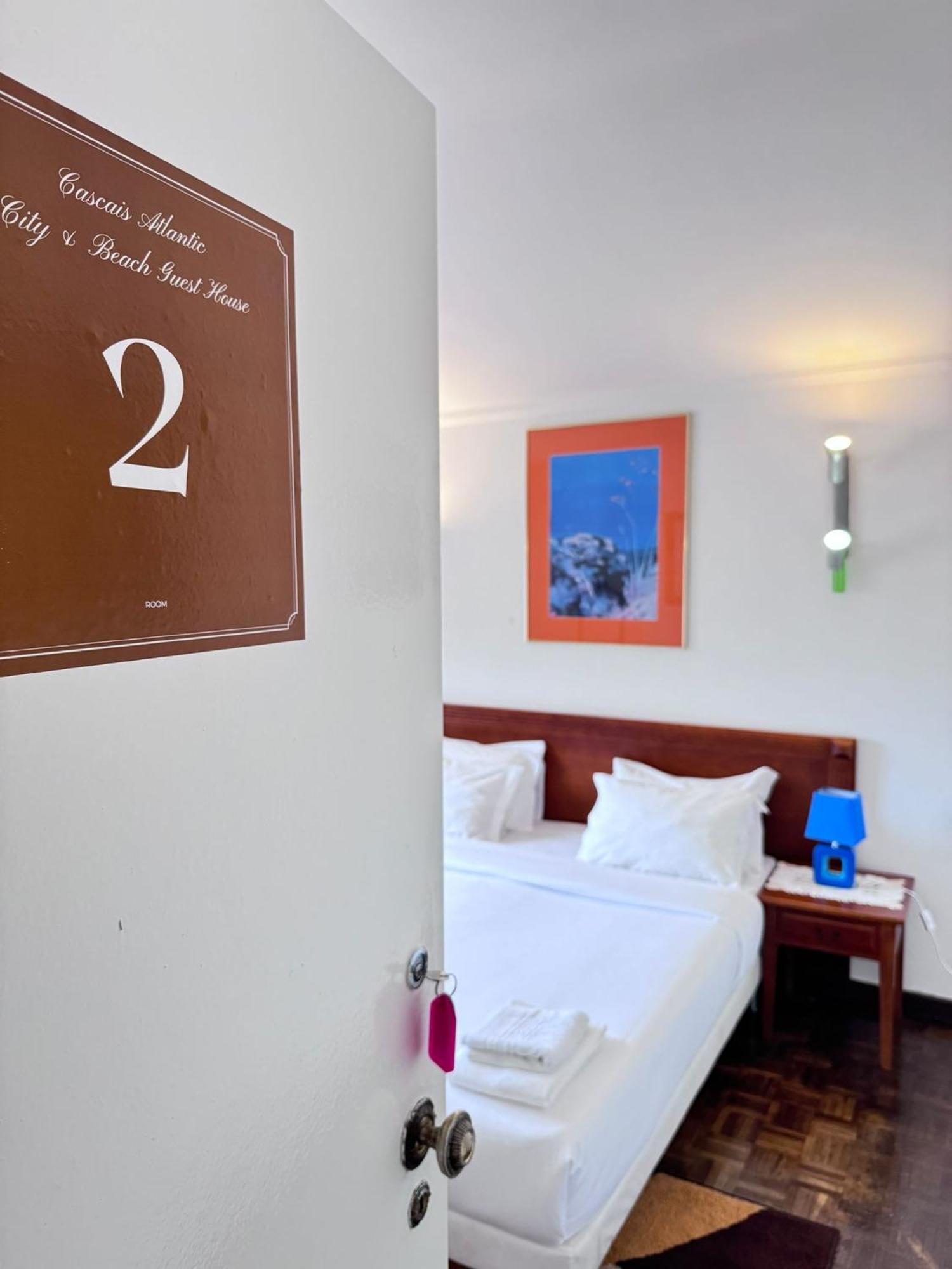 The Pearl - Cascais Guest House - City & Beach Екстер'єр фото